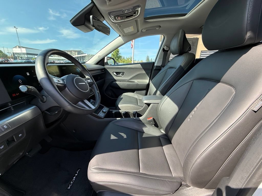 Certified 2025 Hyundai Kona Limited FWD image 12