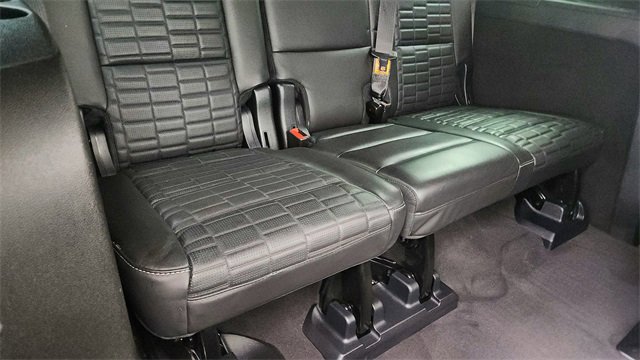 Used 2023 Cadillac Escalade ESV Sport Platinum w/ LPO, ONYX Package image 31