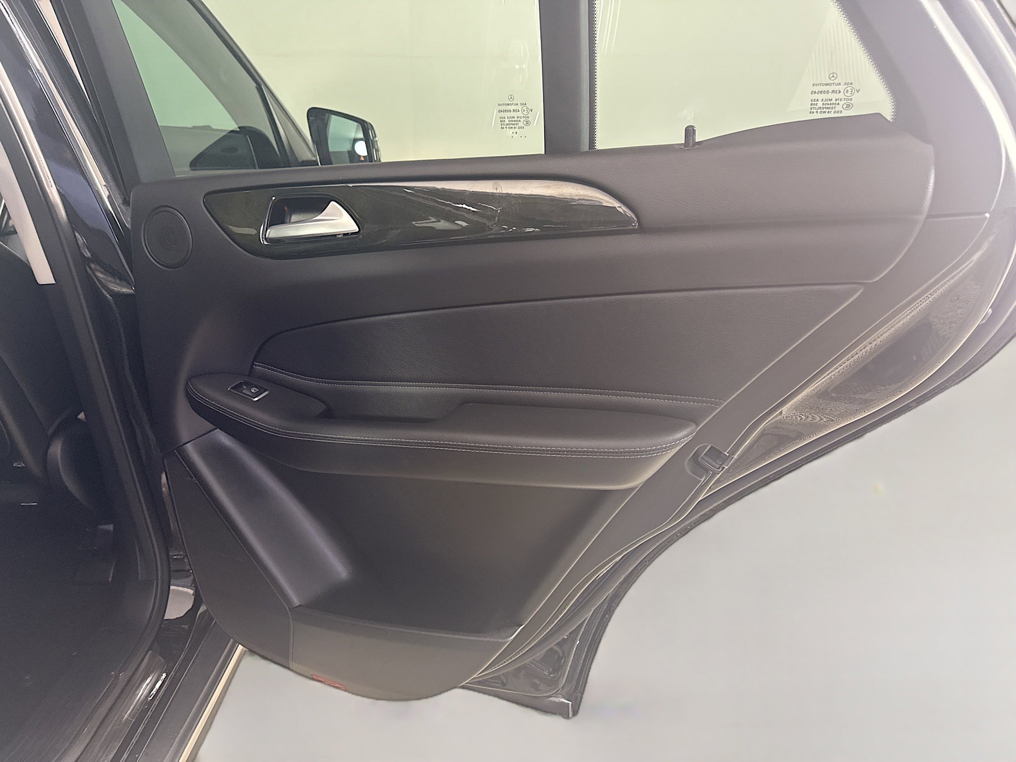 Used 2016 Mercedes-Benz GLE 350 image 27