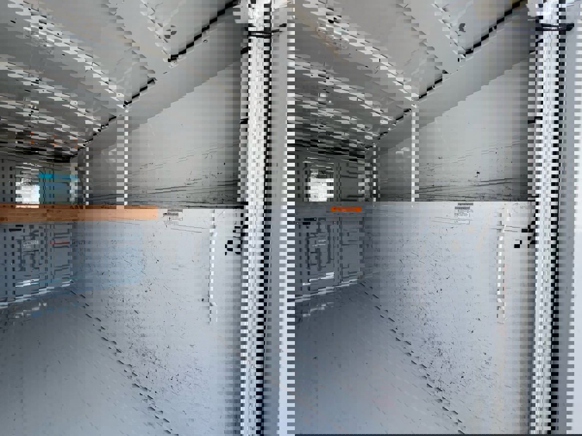 Used 2019 Ford E-350 and Econoline 350 Super Duty w/ Power Windows & Locks Group image 15