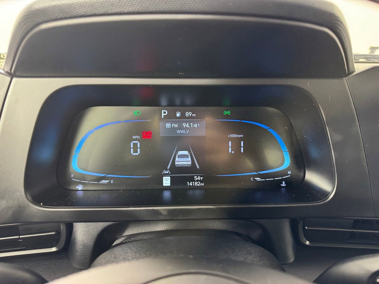 Used 2025 Hyundai Elantra Sport image 21