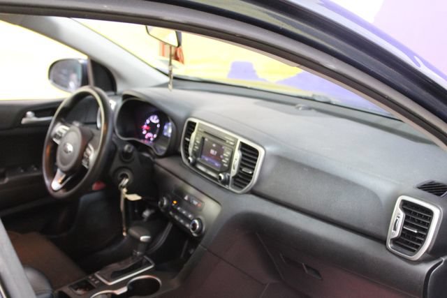 Used 2018 Kia Sportage LX AWD/4WD image 12