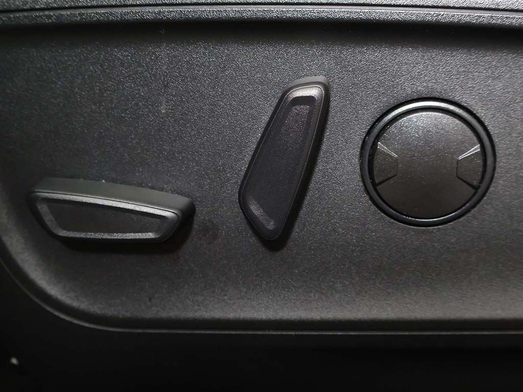 Used 2023 Ford Escape ST-Line w/ Tech Pack #1 AWD/4WD image 30