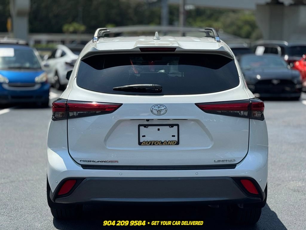Used 2021 Toyota Highlander Limited FWD image 6
