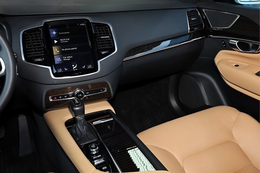 Used 2018 Volvo XC90 T6 Momentum w/ Convenience Package AWD/4WD image 27