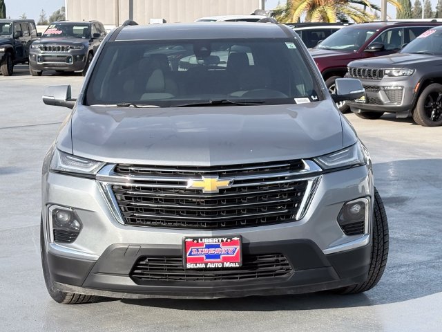 Used 2023 Chevrolet Traverse LT AWD/4WD image 3