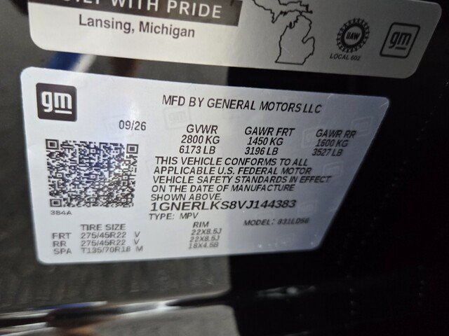 New 2027 Chevrolet Traverse RS w/ LPO, Floor Liner Package FWD image 16
