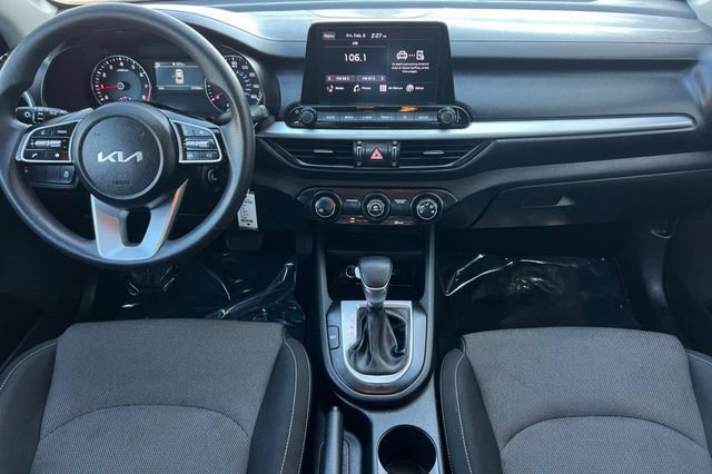 Certified 2024 Kia Forte LXS FWD image 17
