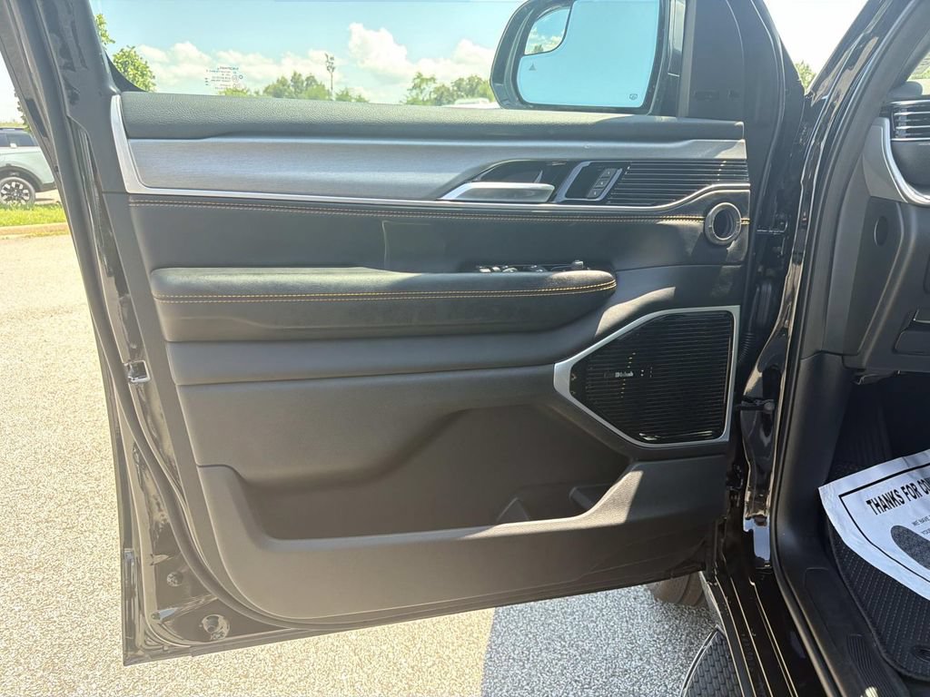 New 2026 Jeep Grand Wagoneer 4WD image 14