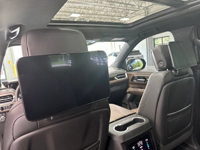 Used 2025 GMC Yukon XL Denali Ultimate AWD/4WD image 43