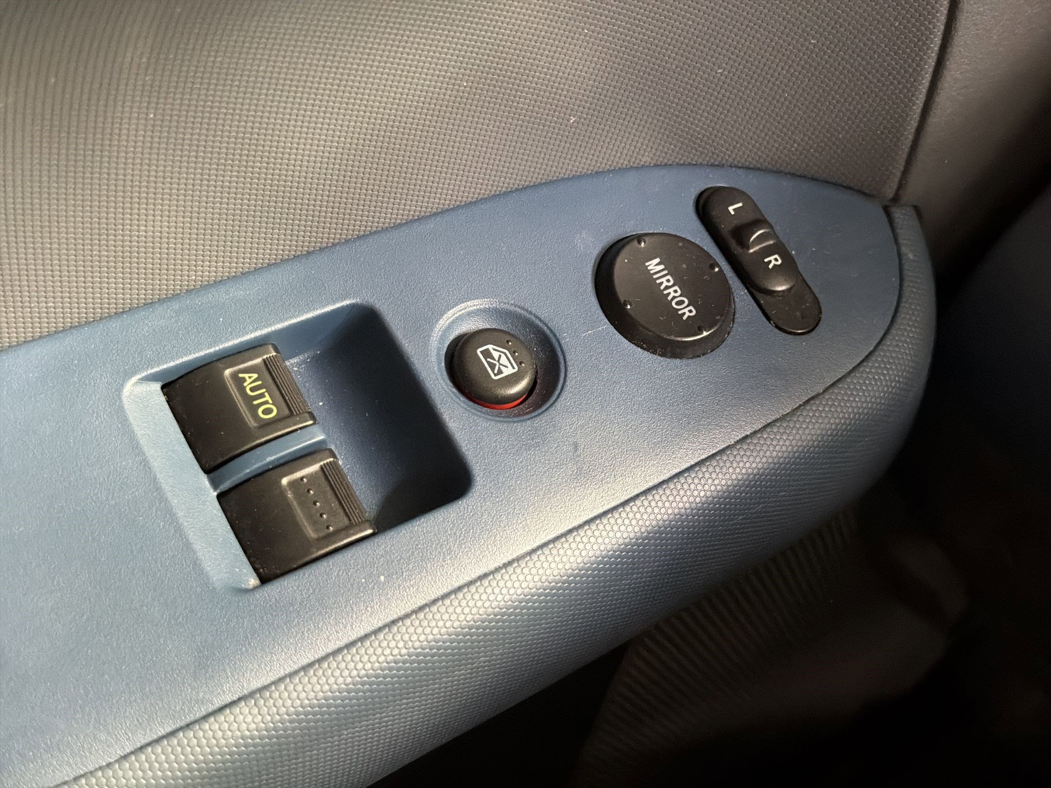 Used 2003 Honda Element EX image 17