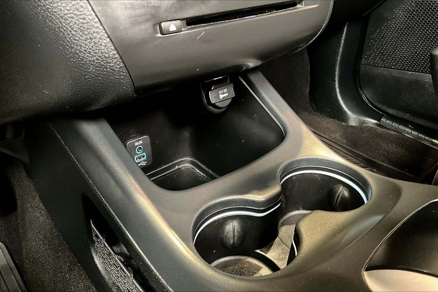 Used 2019 Dodge Journey SE w/ Connectivity Group FWD image 15