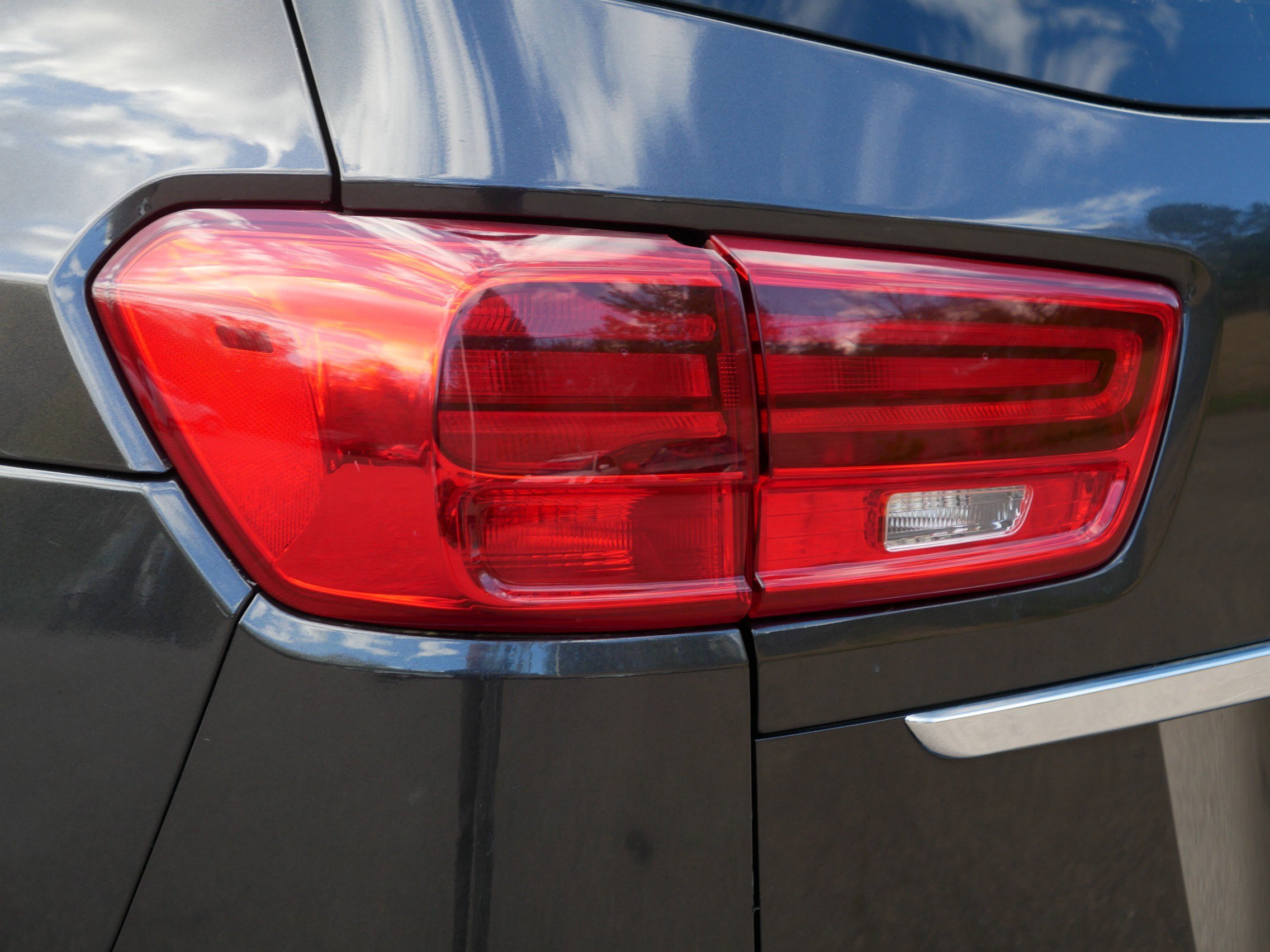 Certified 2019 Kia Sedona EX FWD image 17