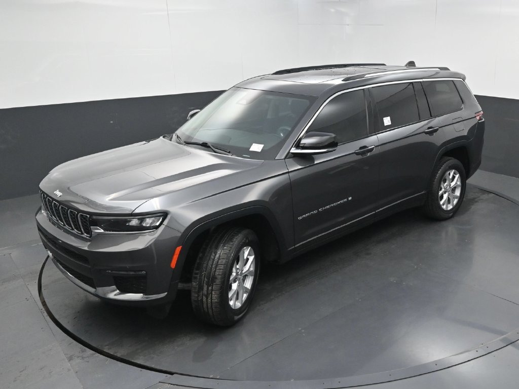 Used 2023 Jeep Grand Cherokee L Limited RWD image 36