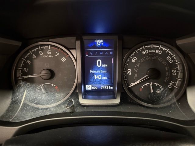 Used 2019 Toyota Tacoma TRD Sport AWD/4WD image 25