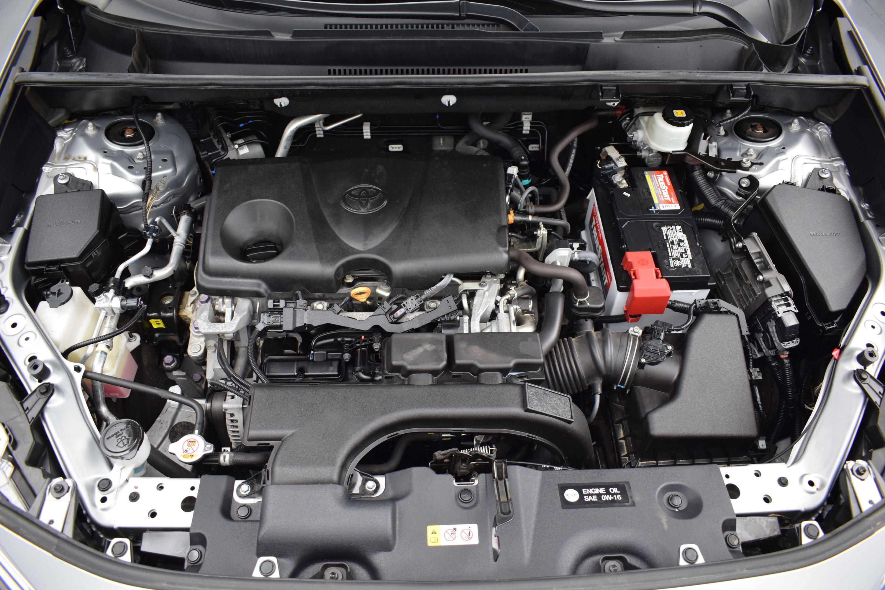 Used 2020 Toyota RAV4 XLE Premium AWD/4WD image 9