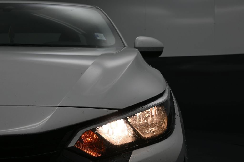 Used 2024 Nissan Sentra S w/ Lighting Package FWD image 10