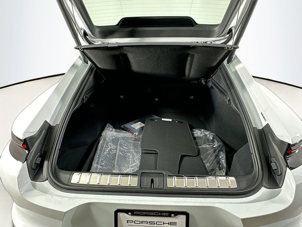 New 2025 Porsche Panamera image 28