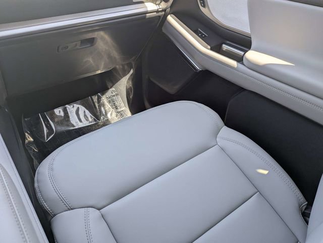 New 2026 Ford Expedition Active image 16