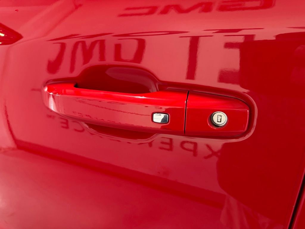 Used 2024 Chevrolet Silverado 1500 LT image 4