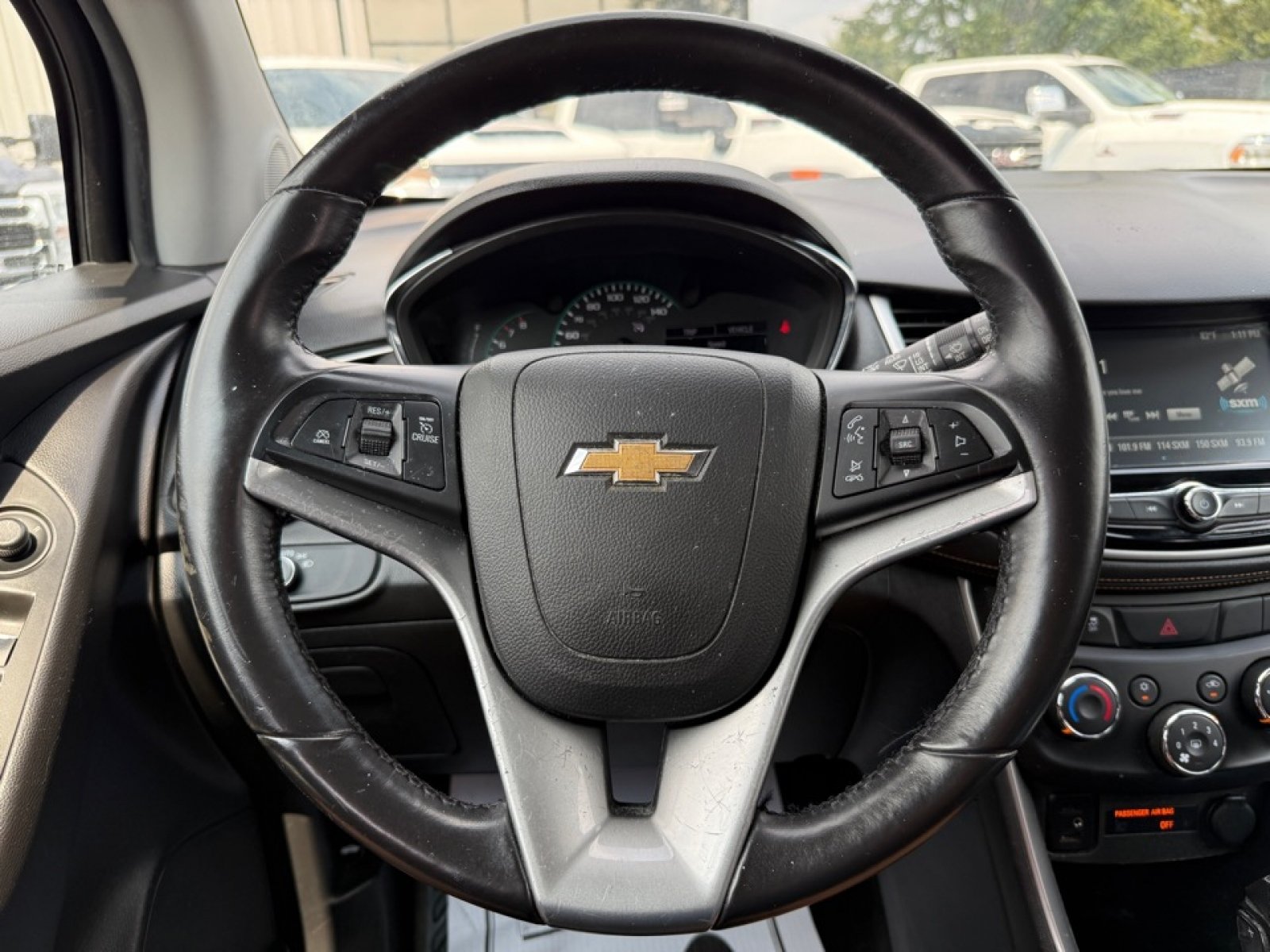 Used 2017 Chevrolet Trax LT w/ LT Convenience Package AWD/4WD image 19