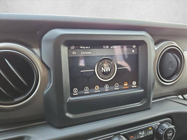 Used 2018 Jeep Wrangler Unlimited Sport S AWD/4WD image 12
