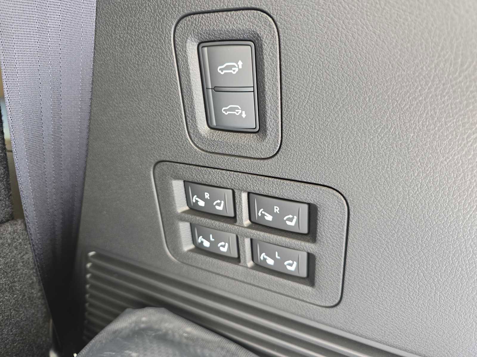 New 2026 INFINITI QX80 Luxe w/ Cargo Package image 28