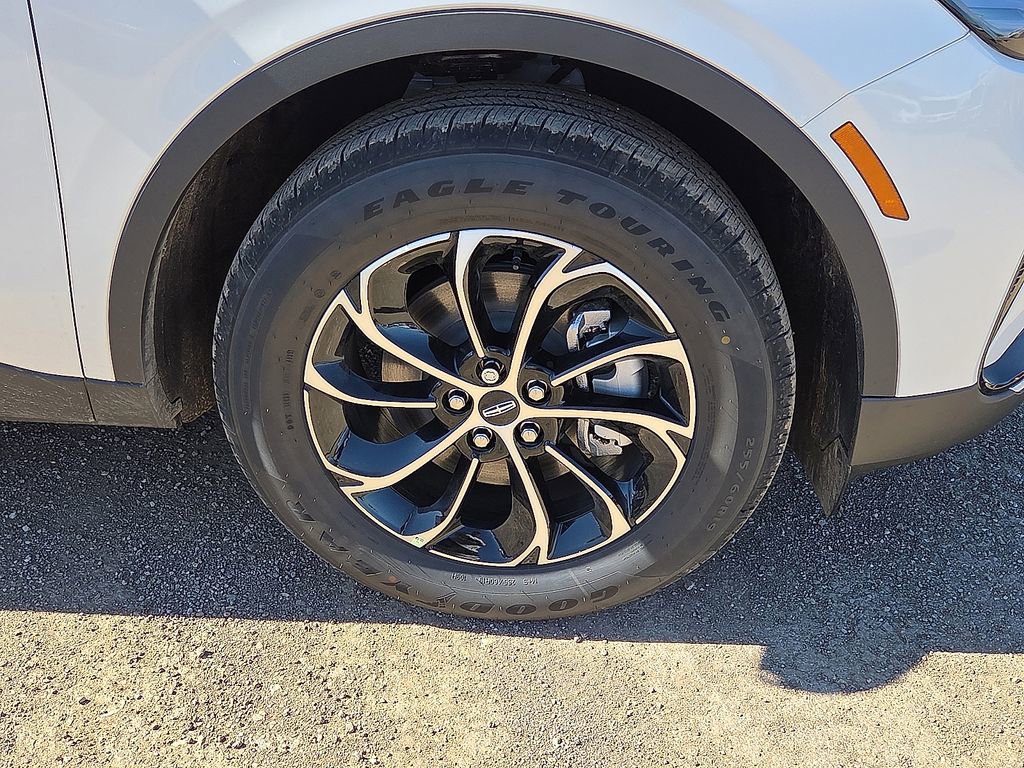 New 2026 Lincoln Nautilus Premier AWD/4WD image 7