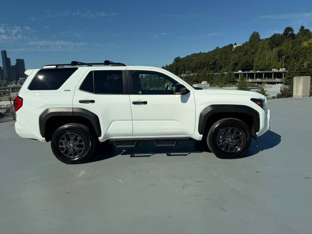 Certified 2025 Toyota 4Runner SR5 AWD/4WD image 3