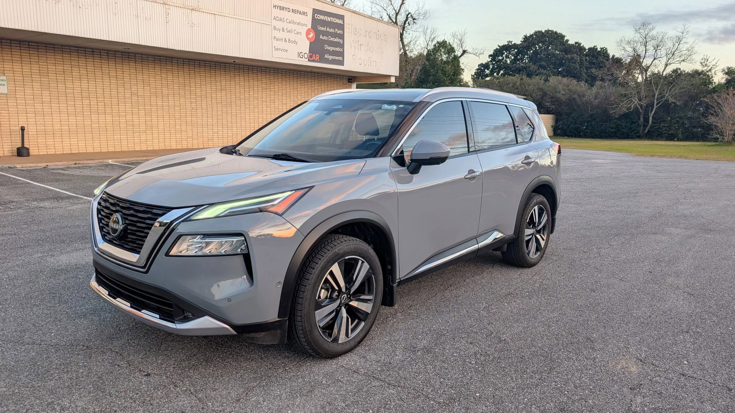 Used 2022 Nissan Rogue Platinum w/ Head-Up Display Package image 4