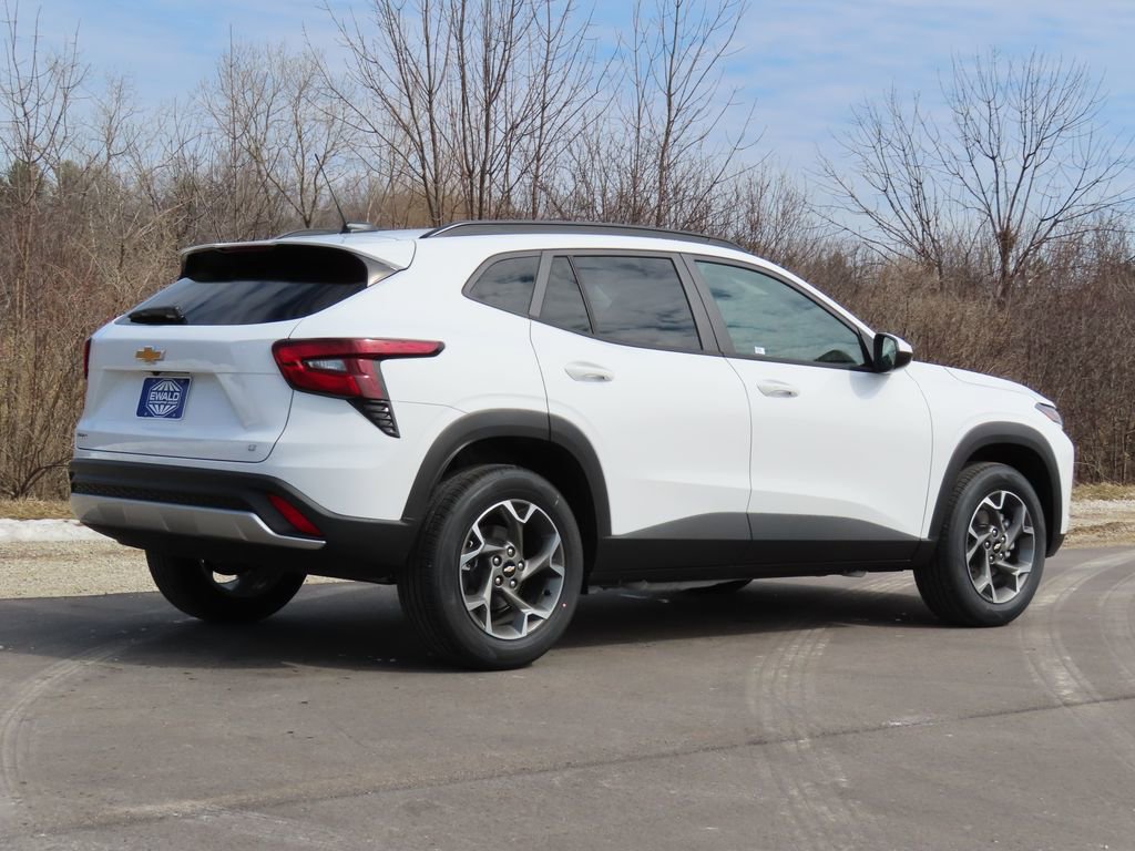 New 2026 Chevrolet Trax LT w/ Driver Confidence Package image 3