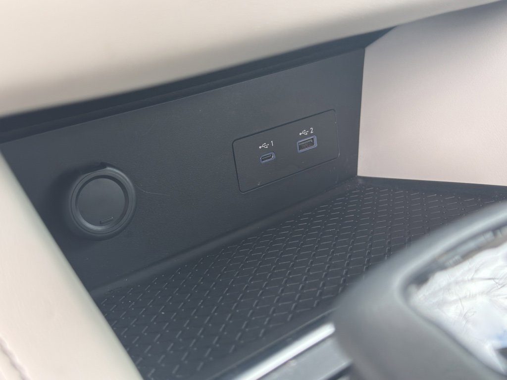 Certified 2022 Nissan Pathfinder SV w/ SV Premium Package image 27