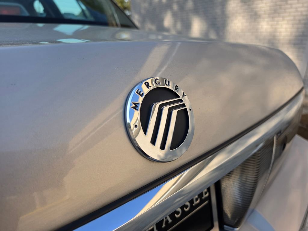 Used 2011 Mercury Grand Marquis LS image 20