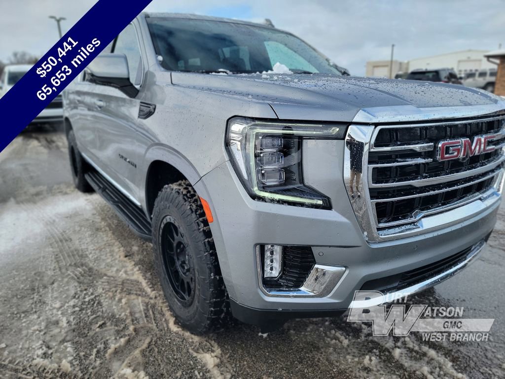 Used 2023 GMC Yukon XL SLT w/ SLT Premium Package image 8