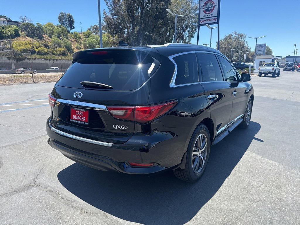 Used 2019 INFINITI QX60 Luxe w/ Essential Package image 8