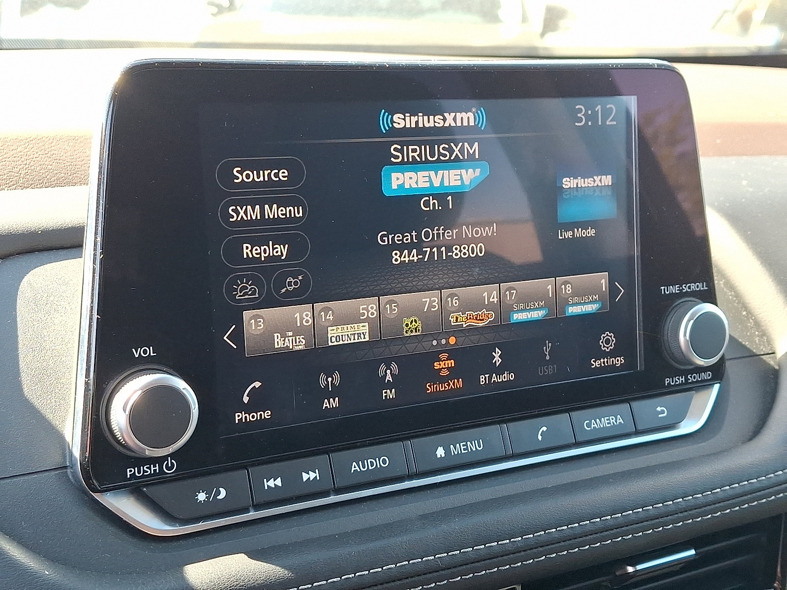 Used 2022 Nissan Rogue SV AWD/4WD image 17