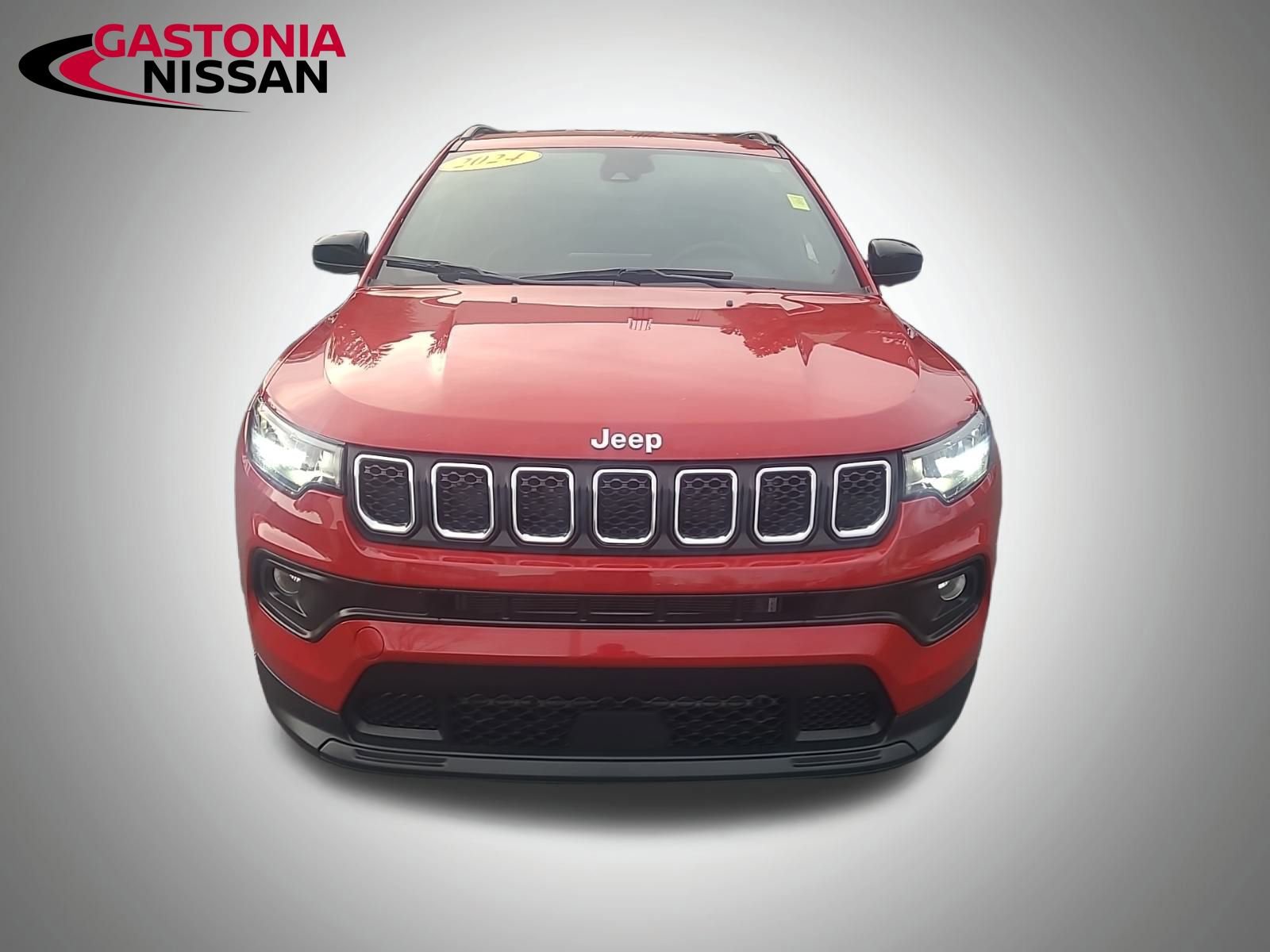 Used 2024 Jeep Compass Latitude image 5