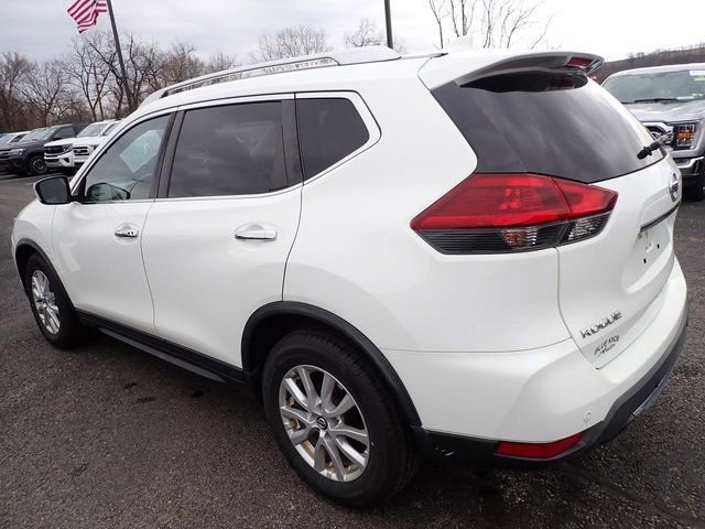 Used 2019 Nissan Rogue SV image 3