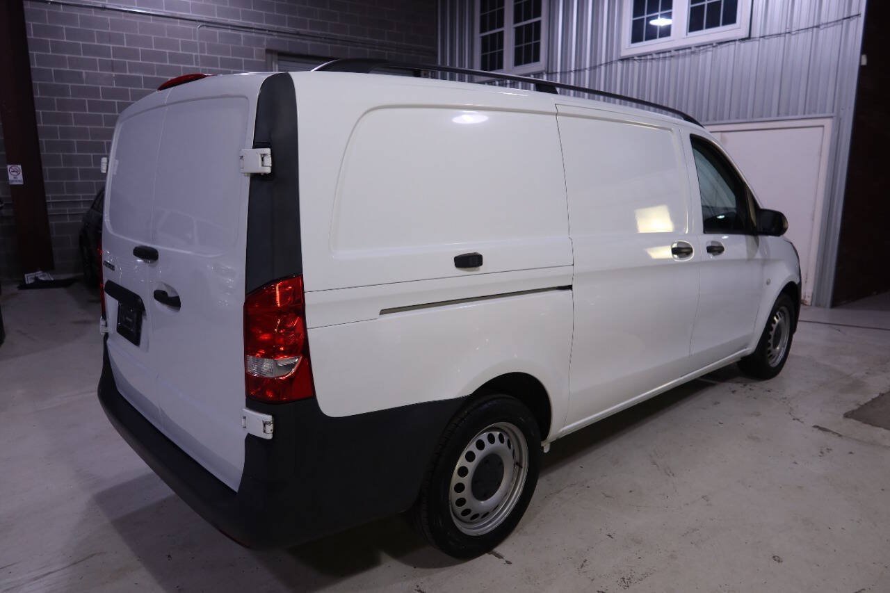 Used 2016 Mercedes-Benz Metris image 5