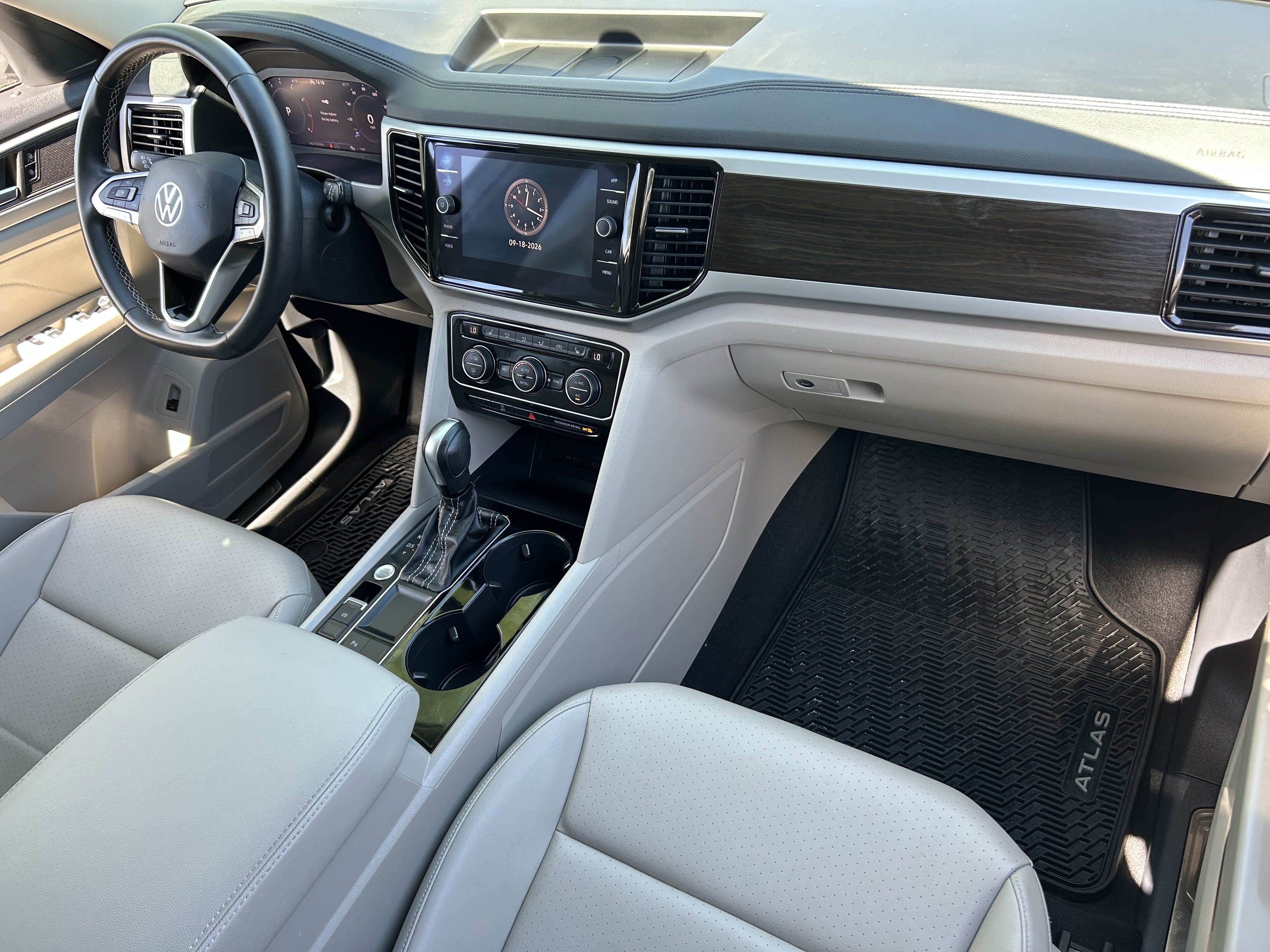 Used 2023 Volkswagen Atlas SE FWD image 10