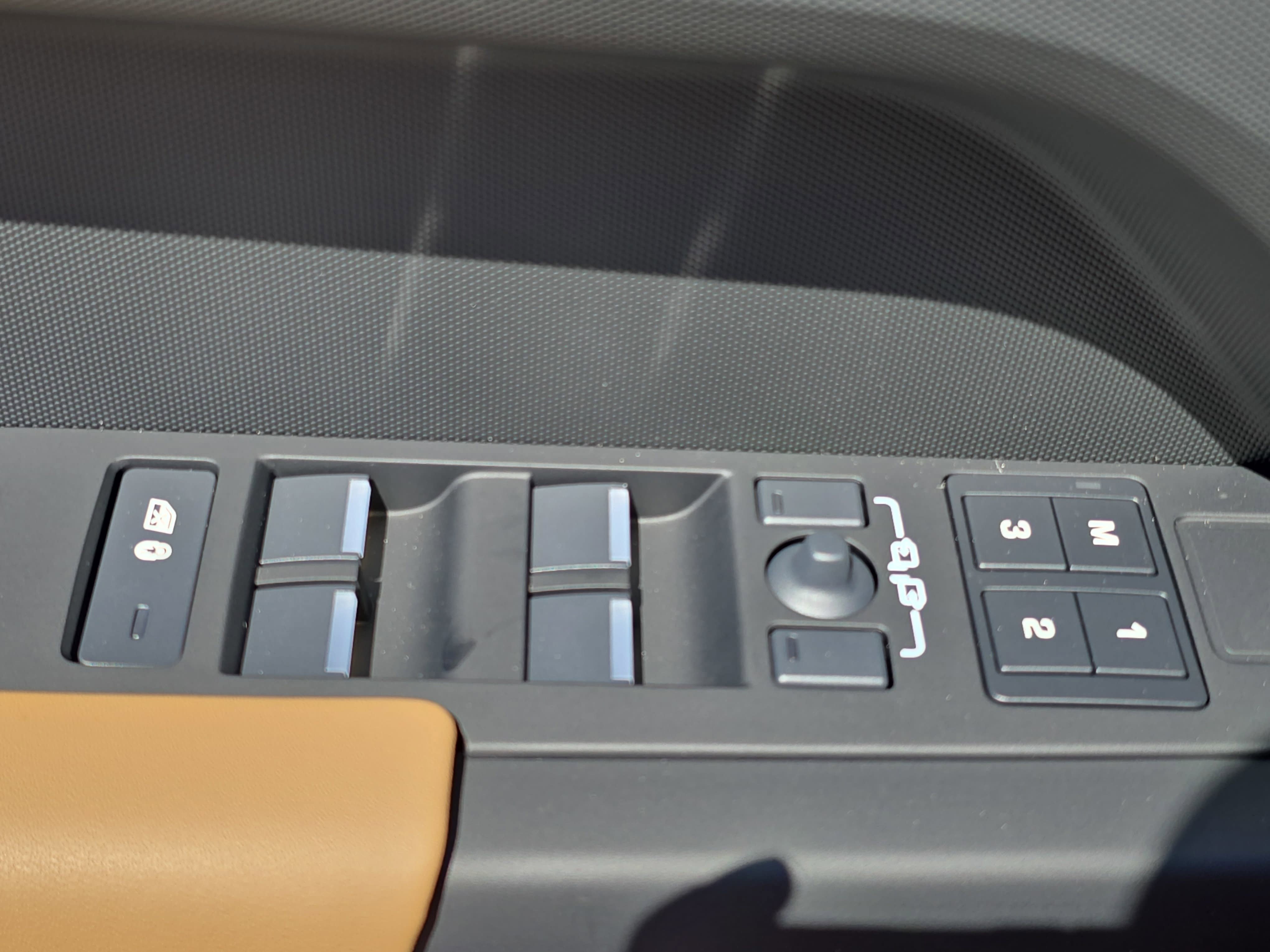 New 2026 Land Rover Defender 110 S AWD/4WD image 27