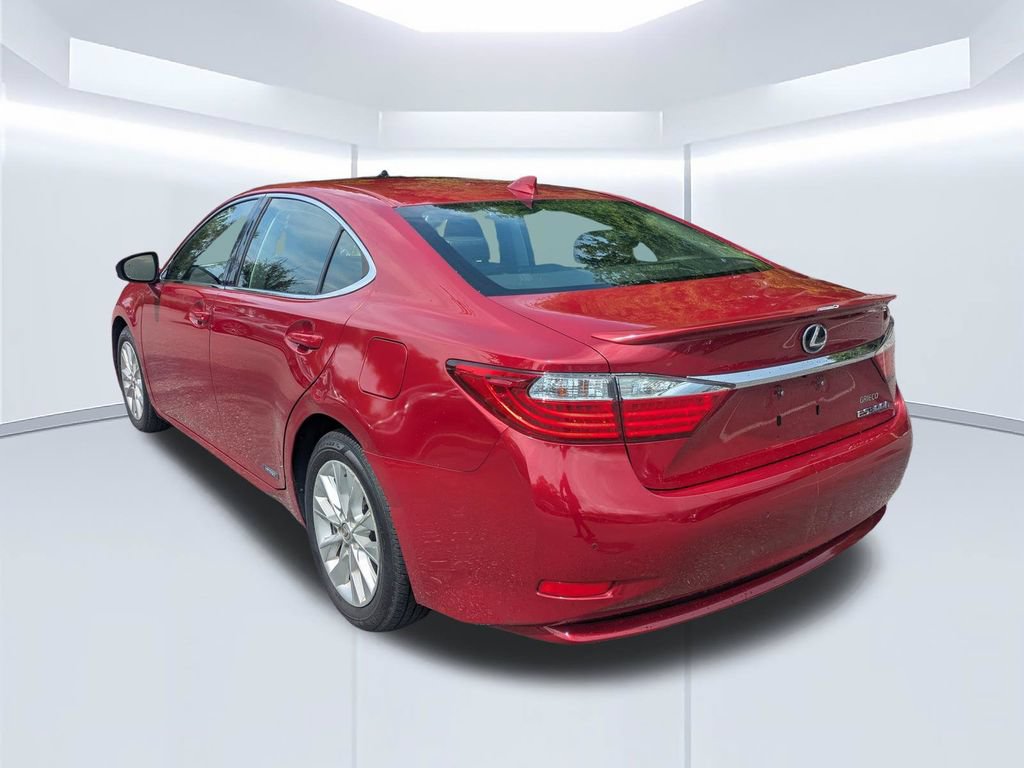 Used 2015 Lexus ES 300h w/ Navigation System Package FWD image 5