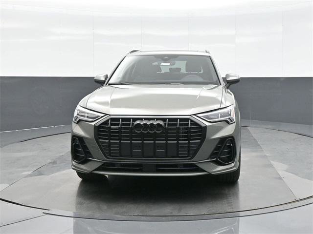New 2025 Audi Q3 2.0T Premium image 2