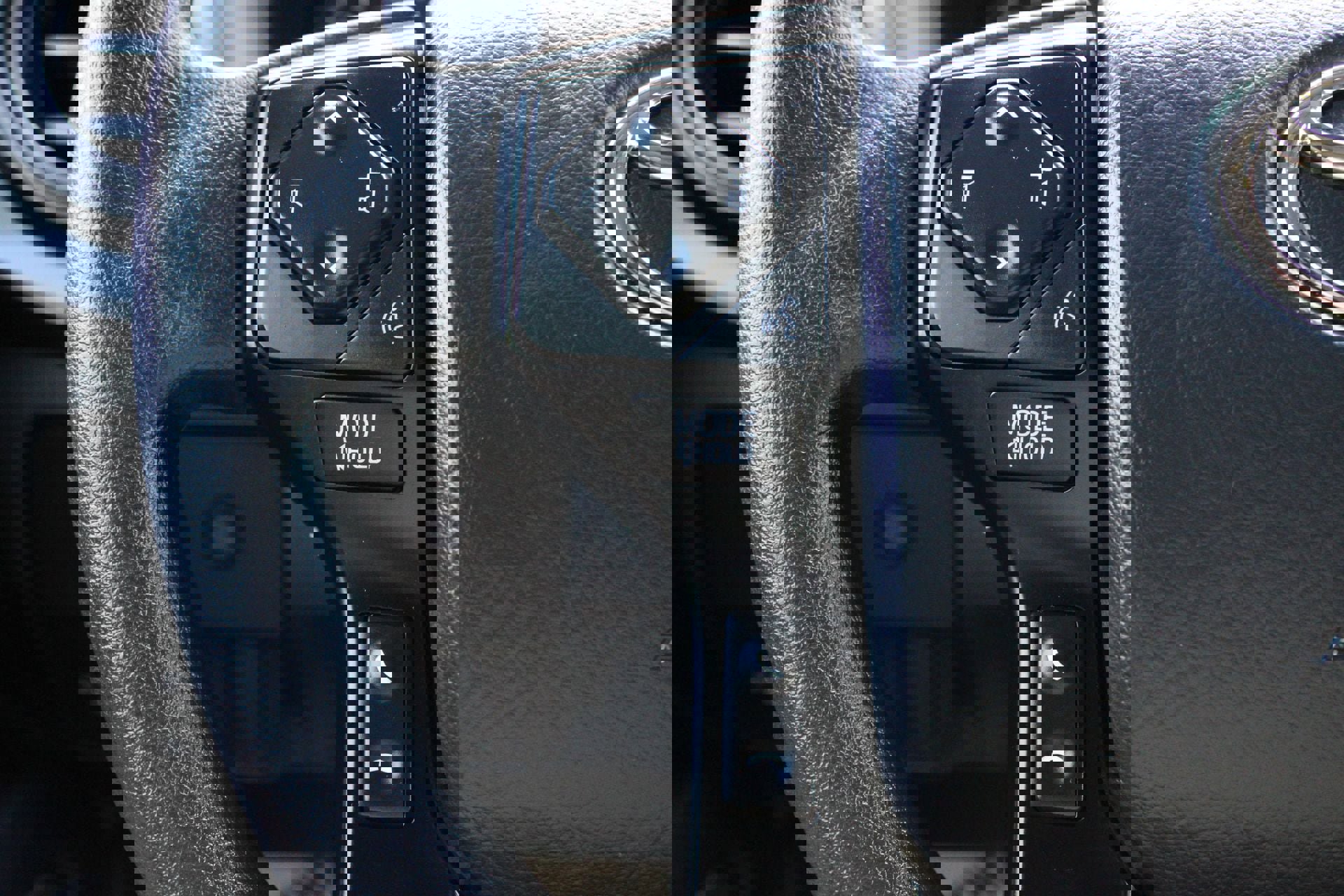 Used 2023 Toyota Tacoma SR AWD/4WD image 26