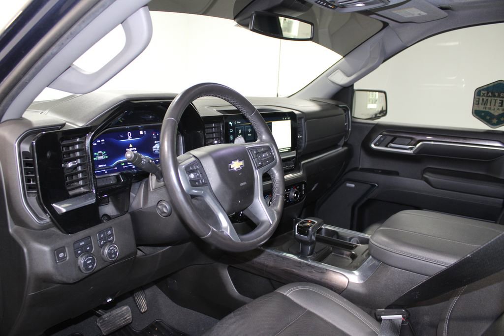 Used 2023 Chevrolet Silverado 1500 LTZ w/ LTZ Premium Package image 26