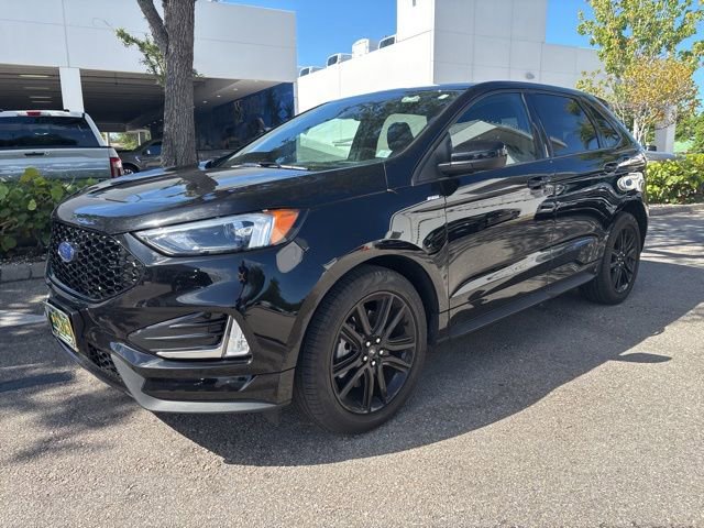 Certified 2024 Ford Edge ST-Line AWD/4WD image 2