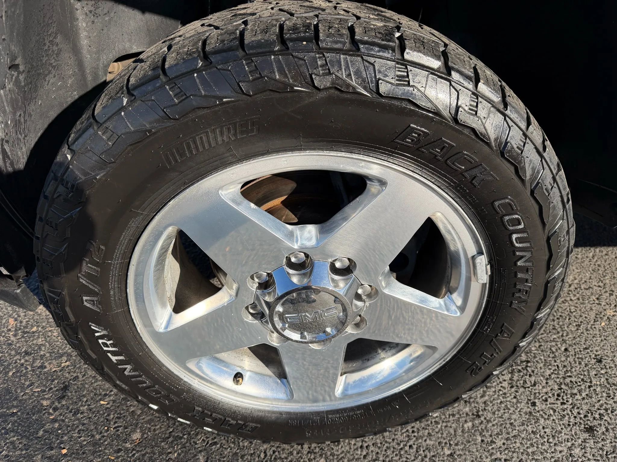 Used 2013 GMC Sierra 2500 Denali w/ Suspension Package, Off-Road image 18