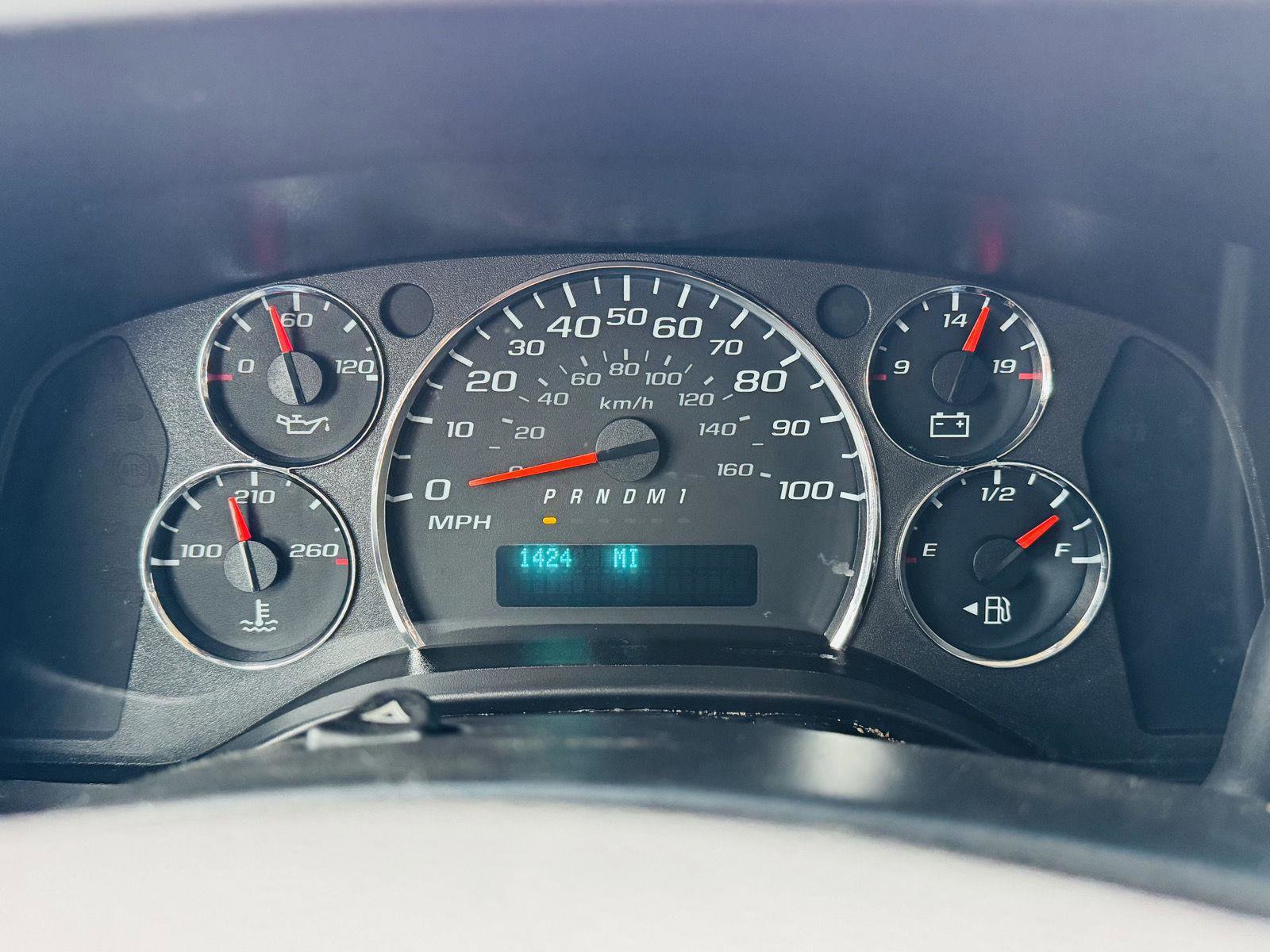 Used 2022 GMC Savana 2500 Extended w/ Driver Convenience Package image 12