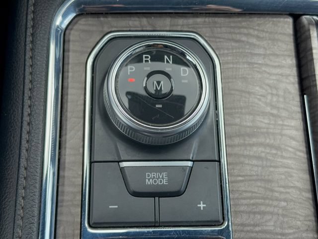 Used 2018 Ford Expedition Limited w/ Equipment Group 302A RWD image 24