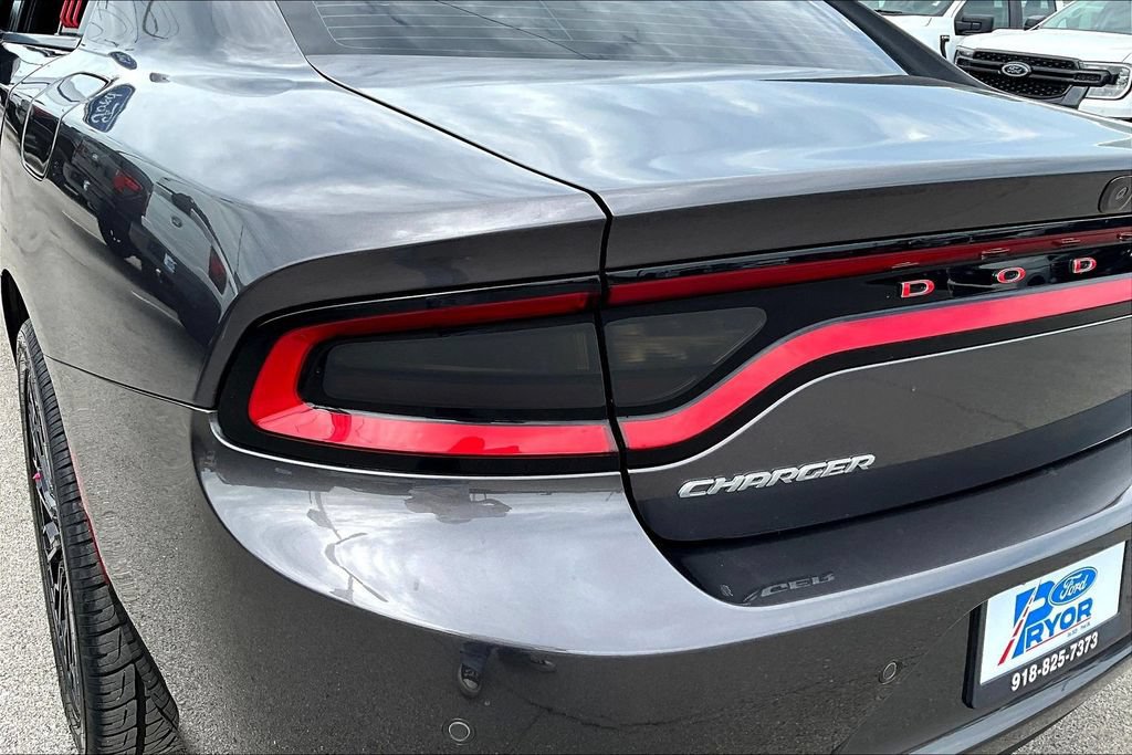 Used 2021 Dodge Charger SXT RWD image 32